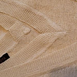 Lovely TALBOTS 2 pc gold set Size Lg